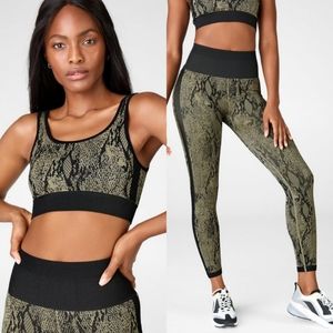 Fabletics Snake Print Seamless Set
